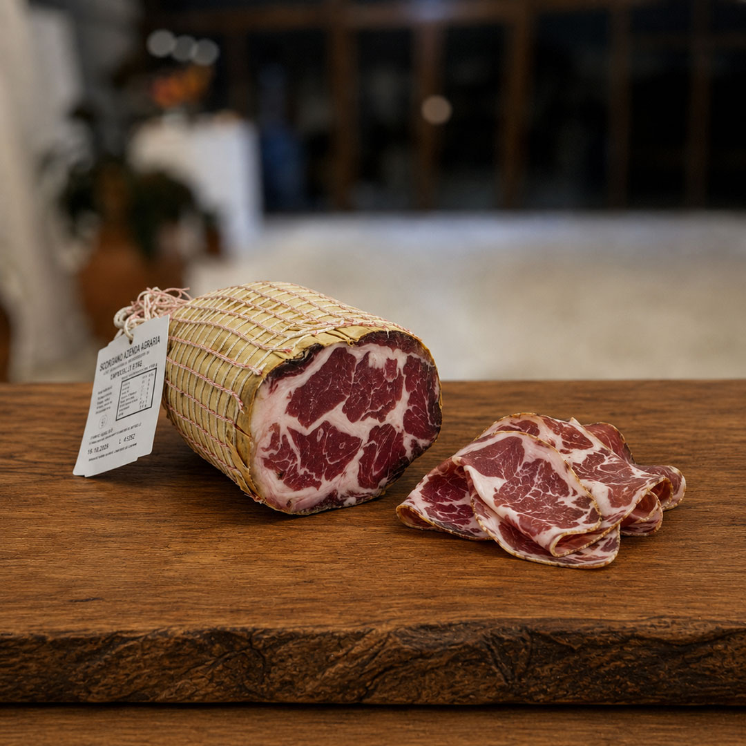 Capocollo toscano – Capocollo intero e affettato Capocollo toscano – capocollo intero e affettato
